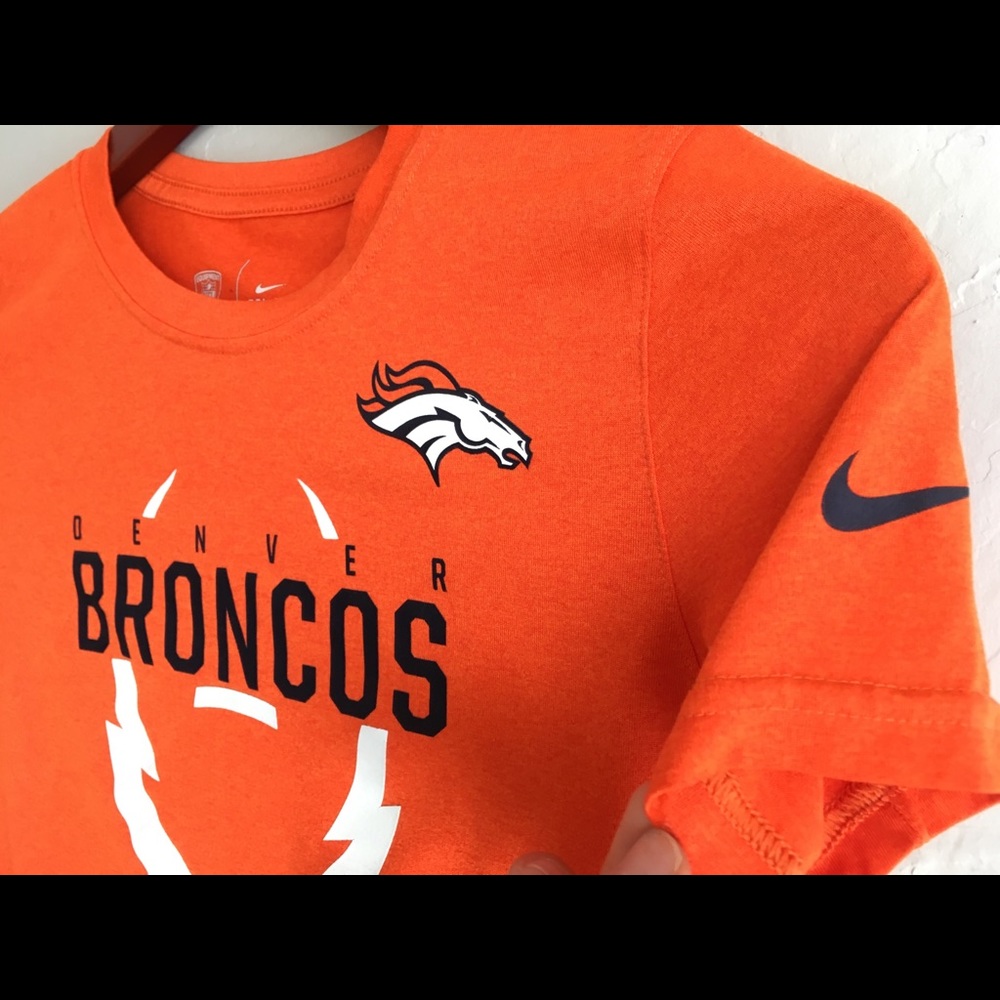 NIKE DriFit Kids NFL Denver Broncos S